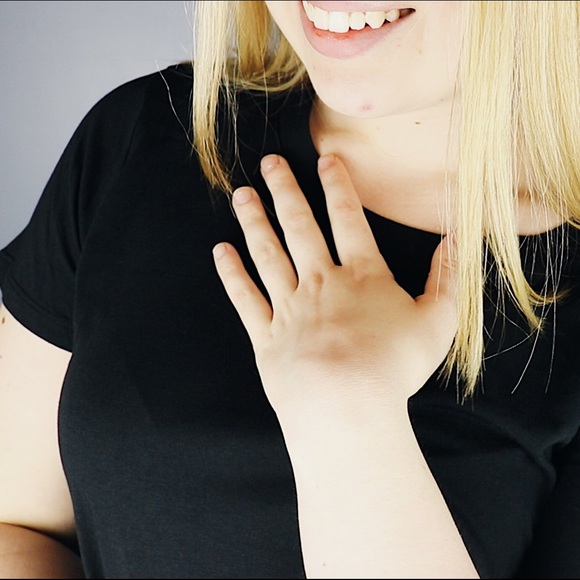 Black Side Slit Tunic - Picture 4 of 4